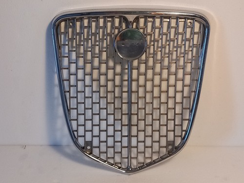 Lancia 2000 sedan mask - lancia, grille