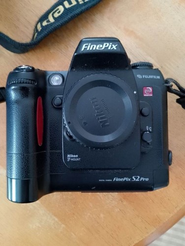 Fujifilm finepix pro - fujifilm,