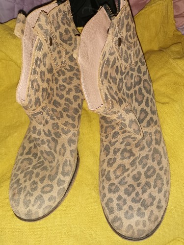 Red dead suede - dead, suede/leather