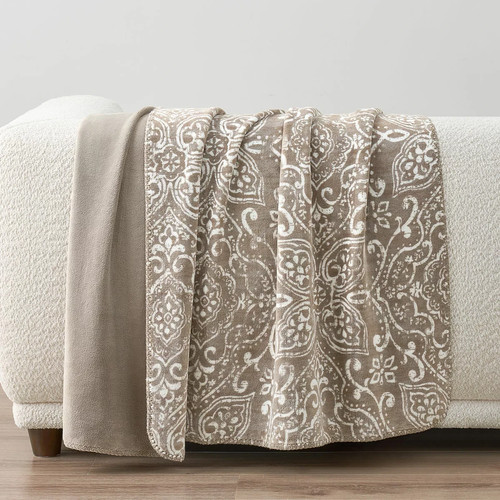 Casual living reversible plush - casual,