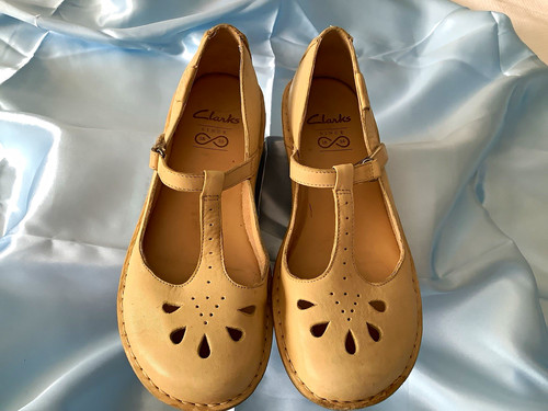 Clark vintage women - clark’s, thick
