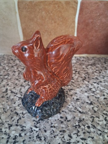 Vintage beswick squirrel whyte - beswick,
