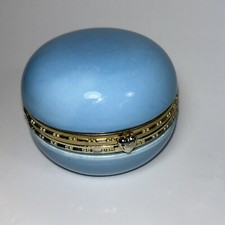 Robin eggs blue macaron