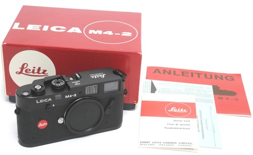 Leica red dot first - 'red, dot'
