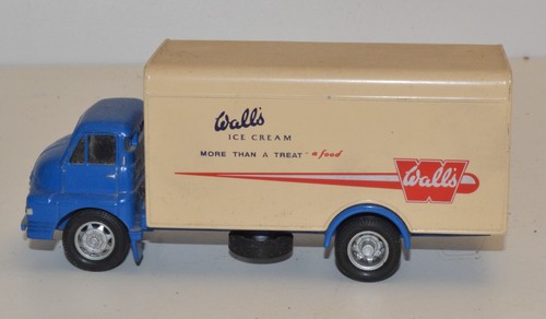 Corgi bedford type box van - corgi,