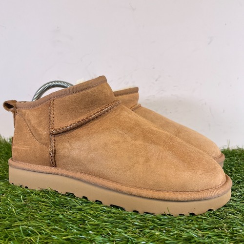Ugg boots size - boots, 6