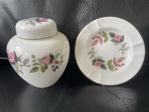 Wedgwood hathaway rose - hathaway,