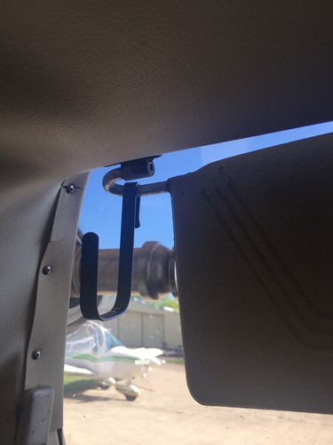 Cessna 150 152 - headset, hook