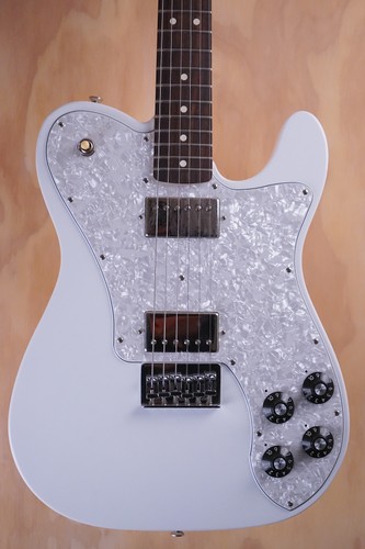Fender chris shiflett - chris,