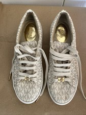 Michael Kors Logo Monogram Lace-Up Trainers – Beige & Gold