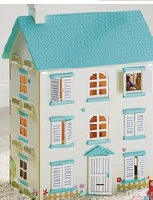  Wooden Light Up Dolls House