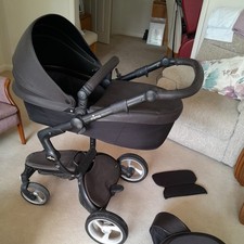 Mima Xari Pram Complete In Black & Chocolate