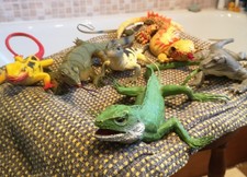 Various Lizards 3x Hard Rubber