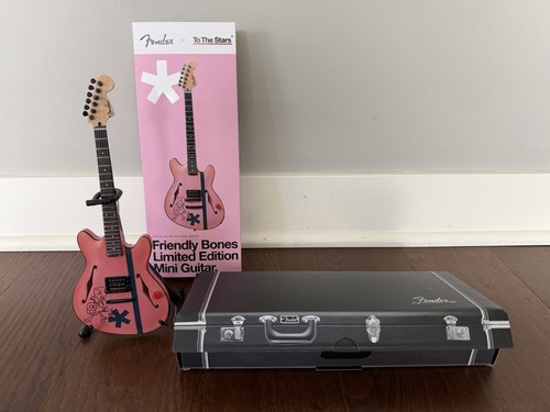 Tom delonge autographed the - delonge,