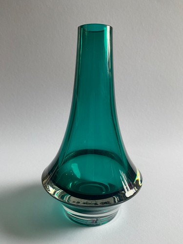 Vase glass green - vase, erkkitapio