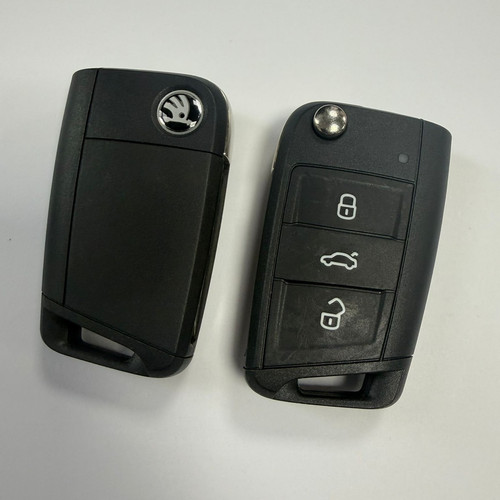 Skoda flip key fob button - flip, 3