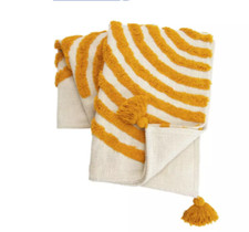 Save 40% - Habitat Geo Tufted Throw - White & Yellow - 125cm x 150cm