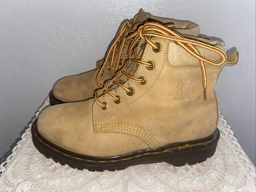 Vtg martens women boots - dr,
