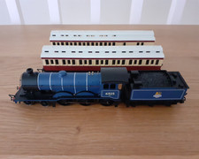 Hornby  OO Gauge Blue Locomotive,  Tender & Coaches (From "The Anglian" Set).