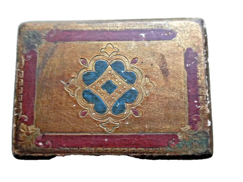Old wood music box florentine - music,