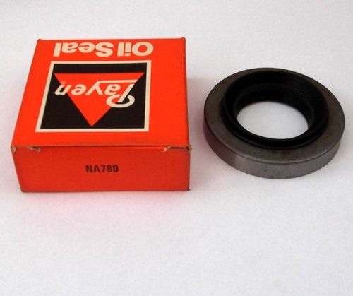 Differential pinion oil seal