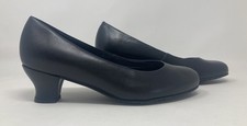 New Hotter size 5 (38) US 7