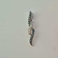 Ernest Jones 9ct White And