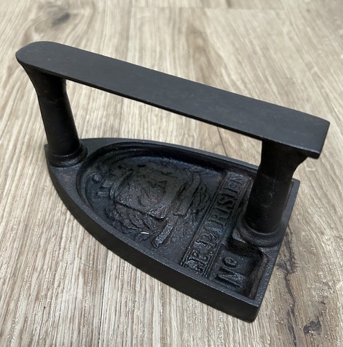 Antique french flat iron - antique, le