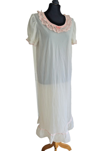 Semi sheer vintage - semi, nylon