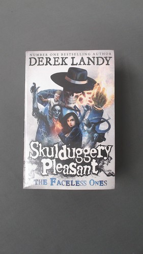 Skullduggery pleasant set - pleasant,