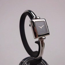 Gucci 1900L Bangle Watch Black Dial Square Quartz Ladies Box & Papers
