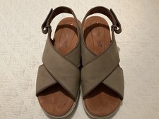 Clark’s Ladies cushion gait