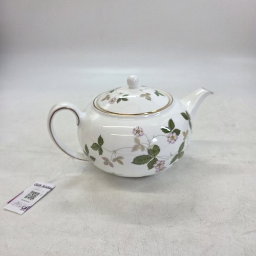 Wedgwood wild strawberry bone - wedgwood,