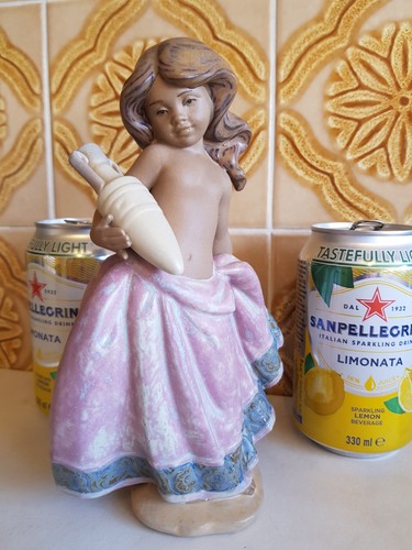 Lladro little peasant girl - -,