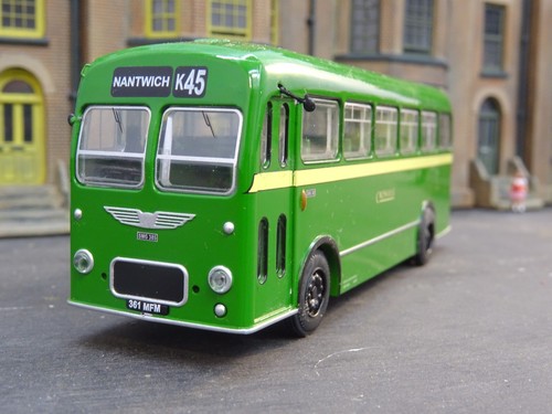 Gauge bt models - oo,