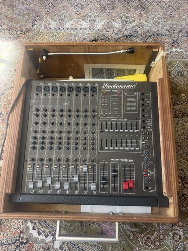 Studiomaster mixer powerd - mixer,