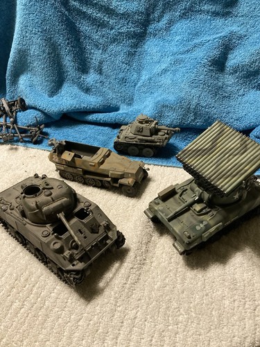 Military tanks - military,