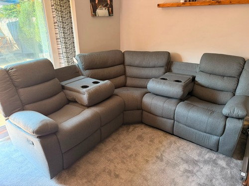Fabric corner manual recliner