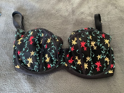 Pretty feminine bravissimo - pretty, +feminine