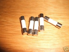 5 CERAMIC SLOW BLOW FUSES 2.5A
