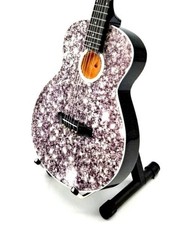 Taylor Swift  10" Miniature