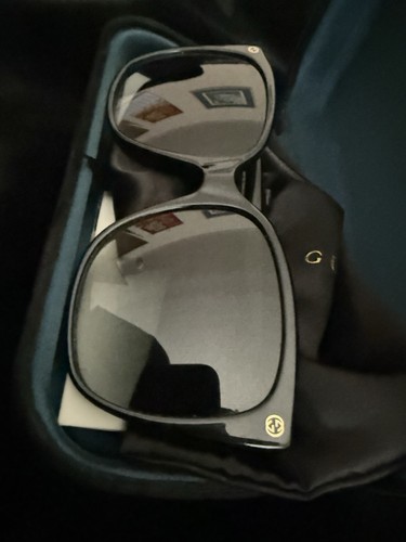 Cucci sunglasses black - cucci,