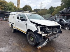 TOYOTA HILUX 2.4 BREAKING