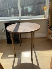 Wooden round table - wooden,