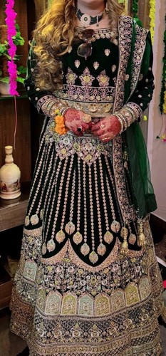 Beautiful emerald green bridal