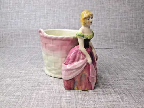 1920s lady with - lady, planter