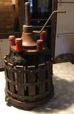 Wine Rack/ Bottle Holder ROUND