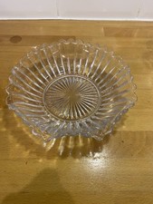 Vintage Pressed Glass Decorative Fluted Small Fruit Dish Serving Bowl 18cm