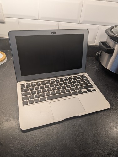 Faulty macbook air - macbook,
