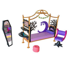 MONSTER HIGH DOLL CLAWDEEN